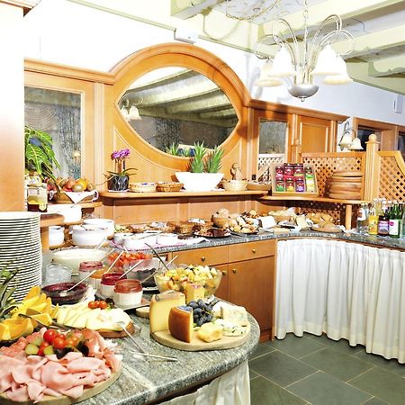 Hotel Koenig Laurin San Genesio Atesino Luaran gambar