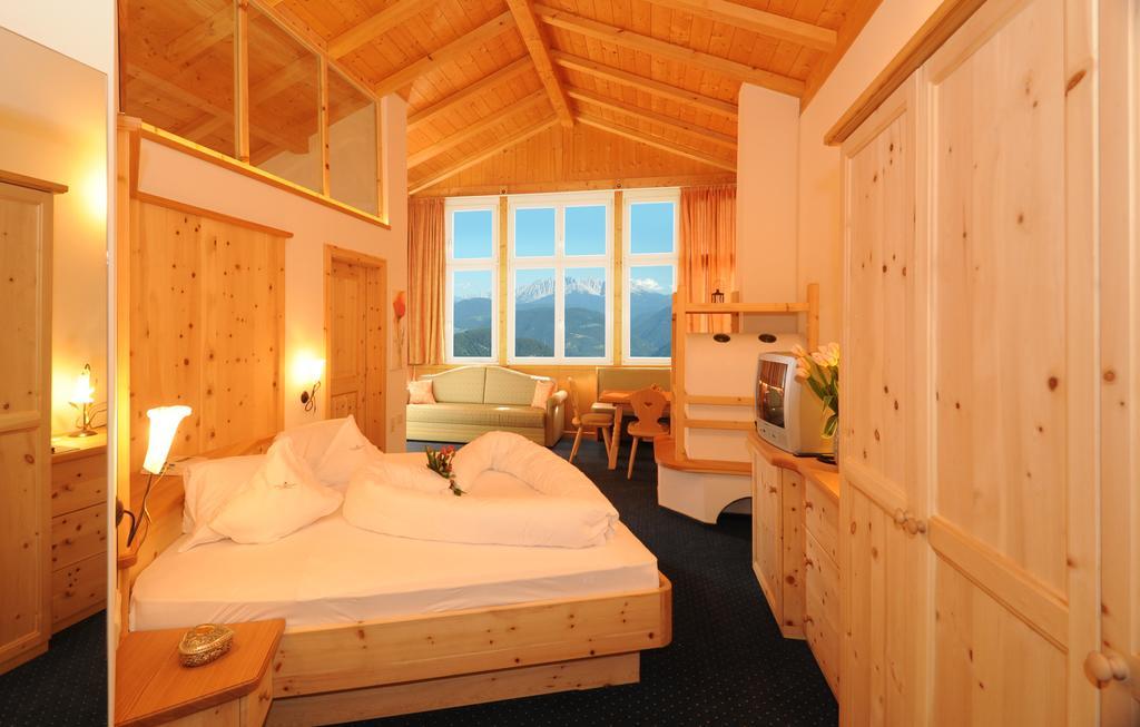 Hotel Koenig Laurin San Genesio Atesino Luaran gambar